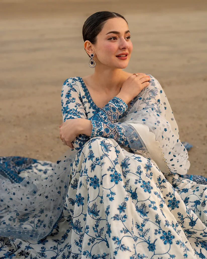 Faiza Saqlain - 3PC Luxury Lawn Embroidered Suit Cod 618