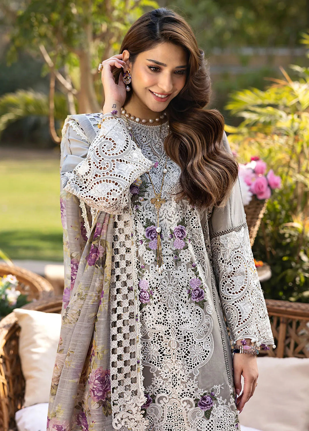 Elaf Embroidered Lawn Suit Unstitched 3 Piece Cod-806